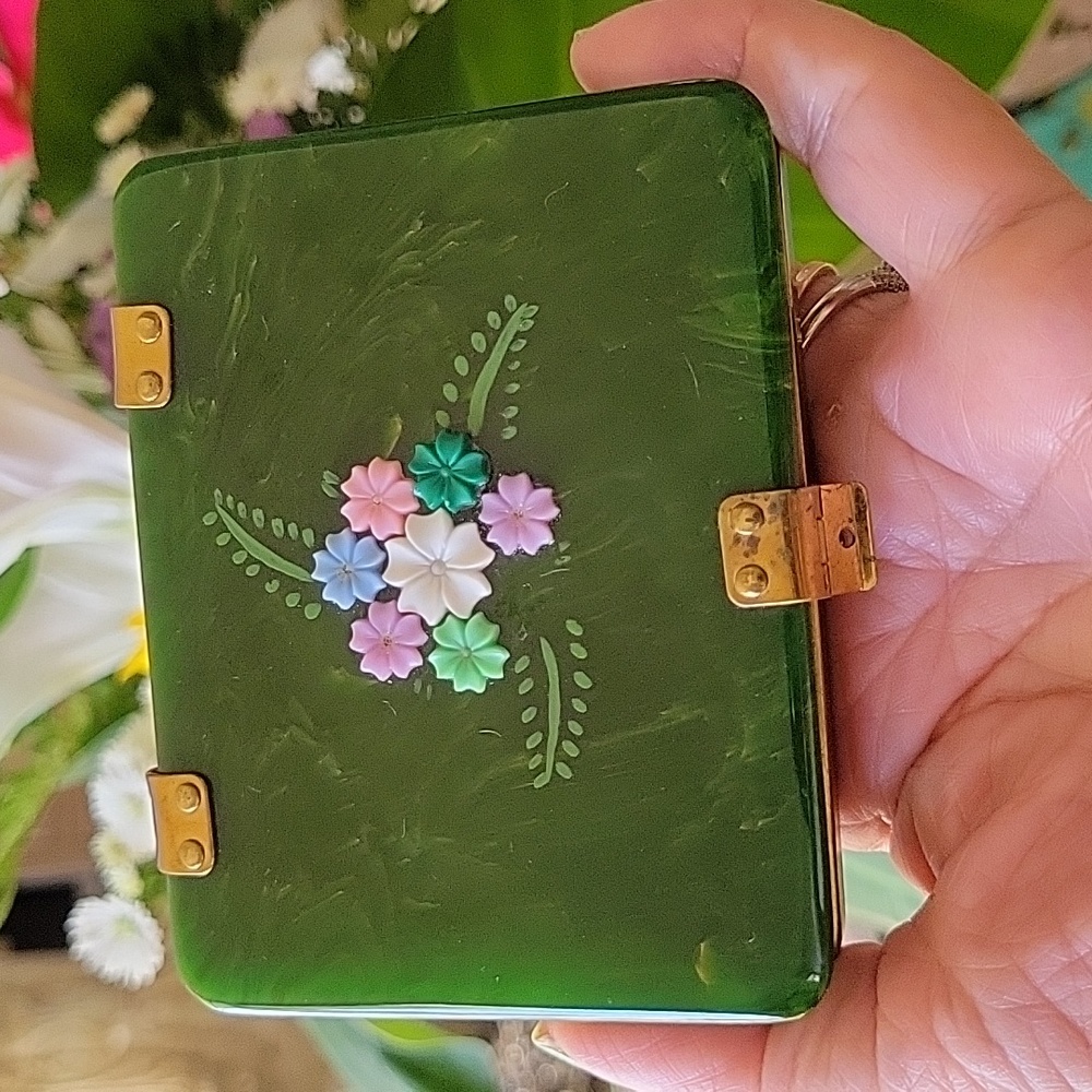 Green Vanity Case